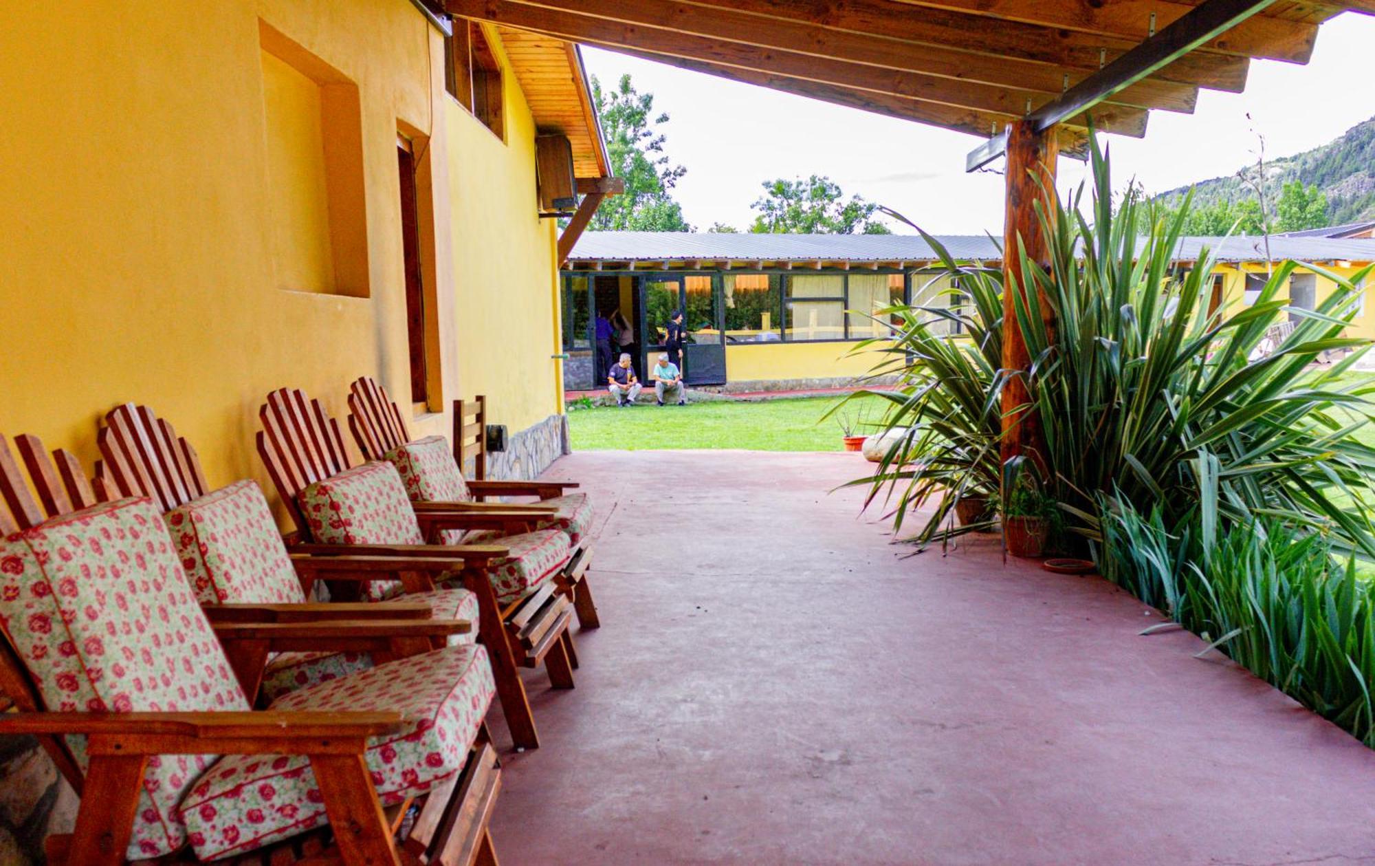 Corinto Hostel El Bolsón エクステリア 写真